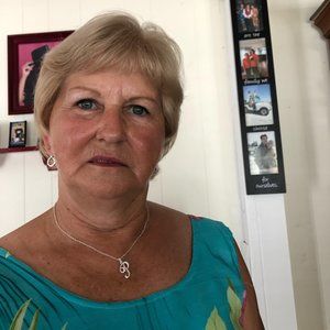 Meet your Posher, Phyllis